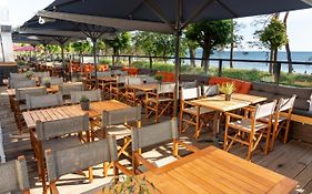 Nymphe Strandhotel & Apartments